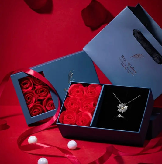 Collier fleur plus rose éternel