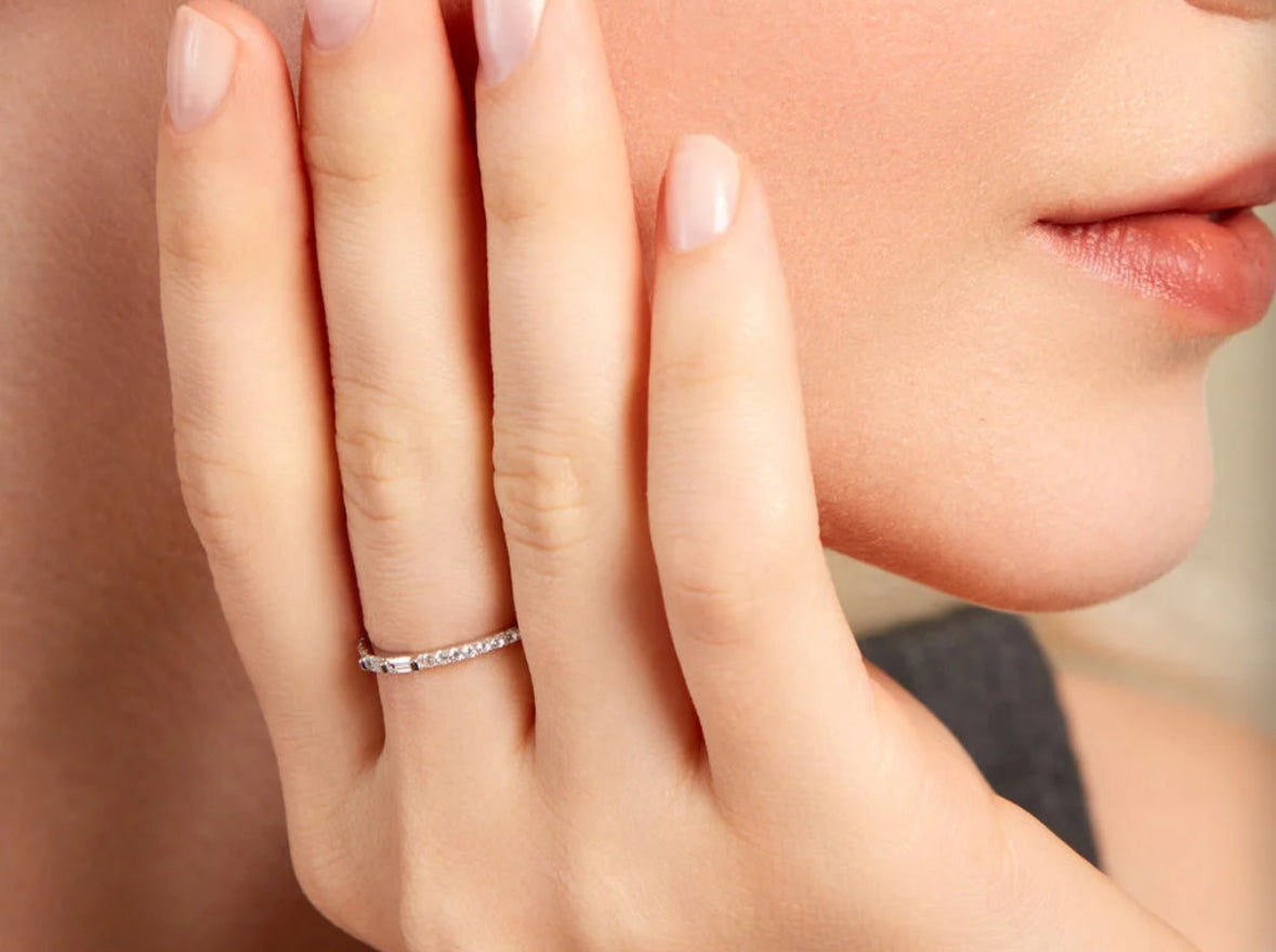 Alliance argent blanc