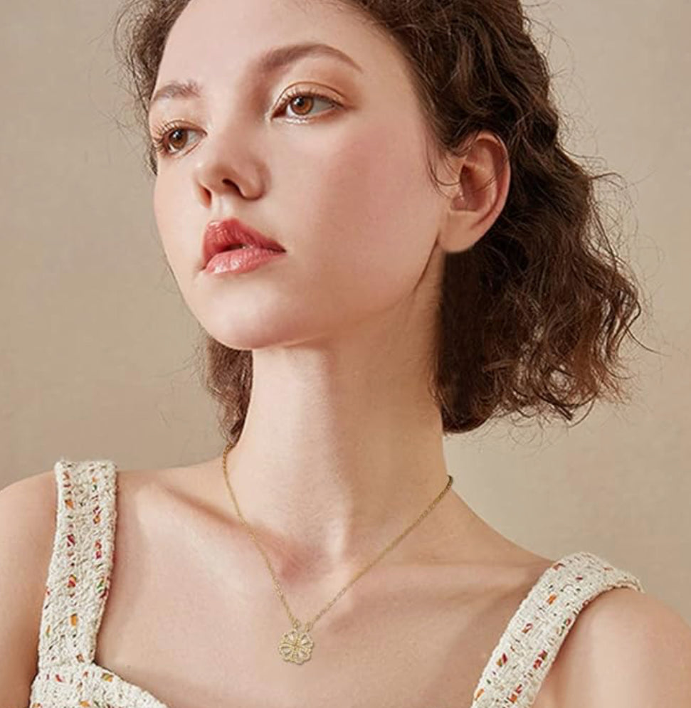 Collier trèfle à quatre cœur
