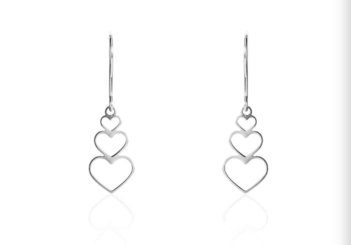 Boucle d’oreille triple cœur