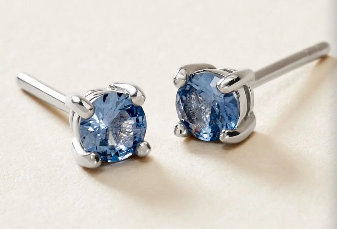 Boucle d’oreille argent blanc