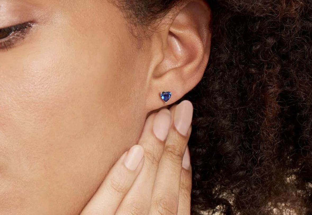 Boucle d’oreille cœur bleu