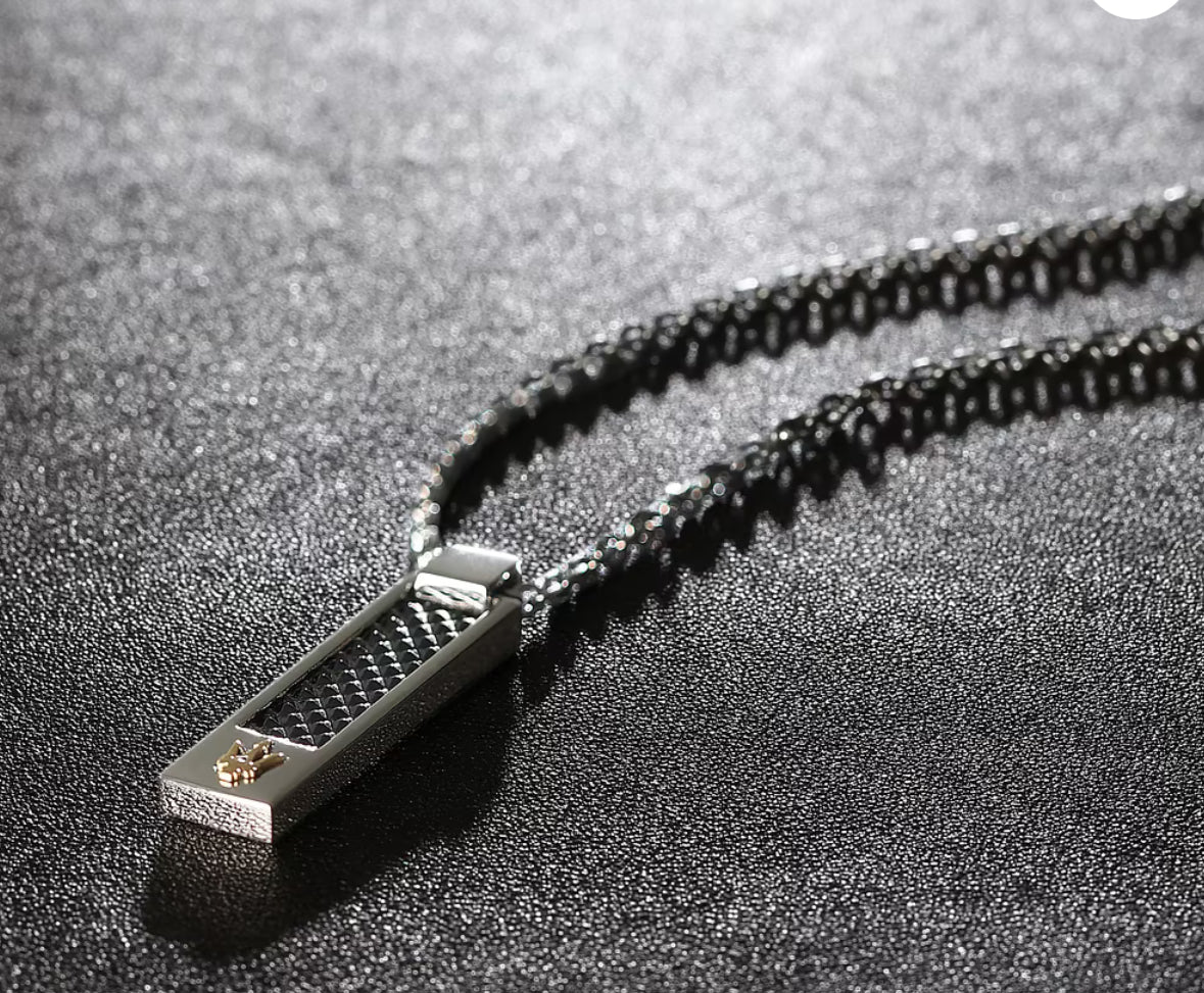 Collier maserati acier inoxydable