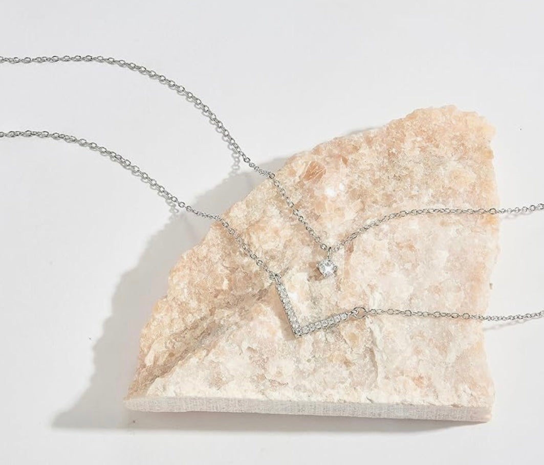 Double collier argent en V et petit diamant